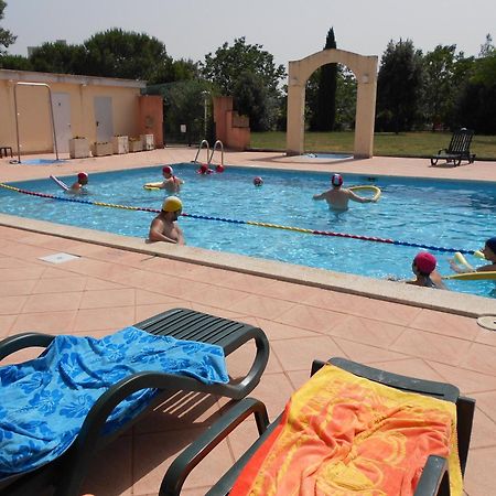 Hotel Vega بيرودجا المظهر الخارجي الصورة