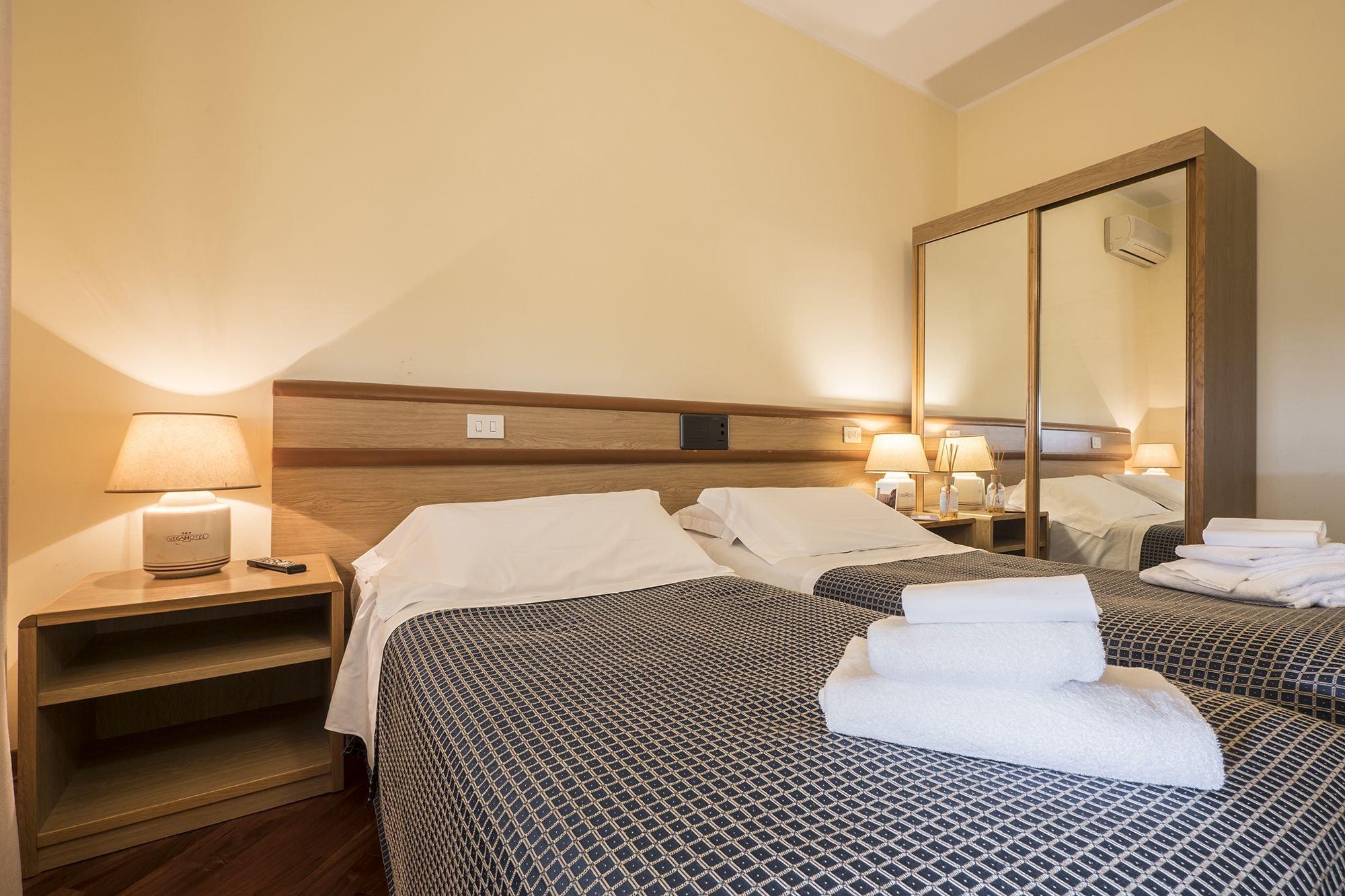Hotel Vega بيرودجا المظهر الخارجي الصورة
