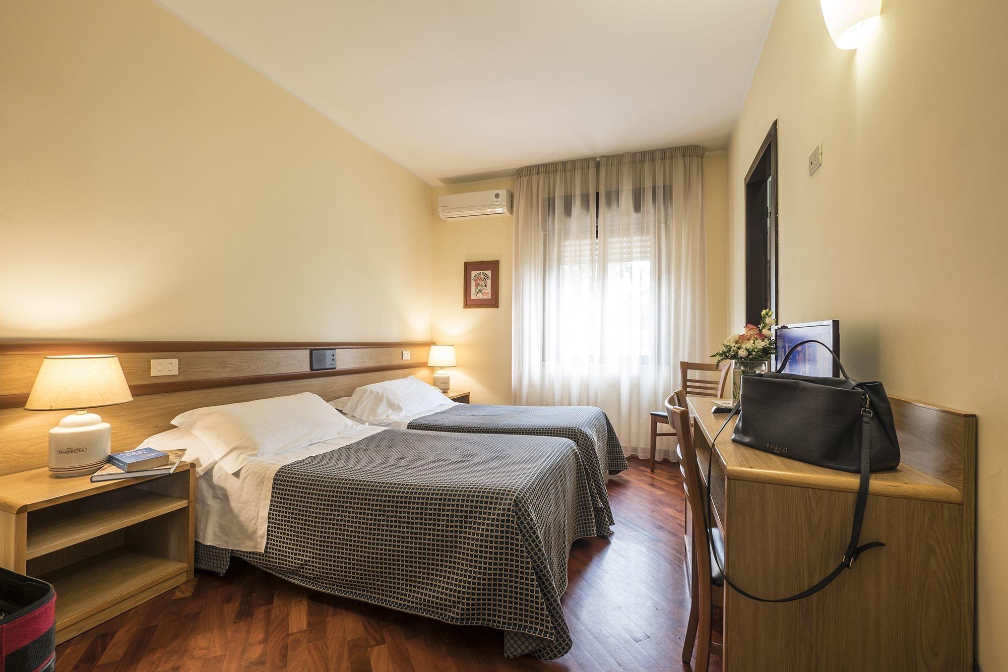 Hotel Vega بيرودجا المظهر الخارجي الصورة