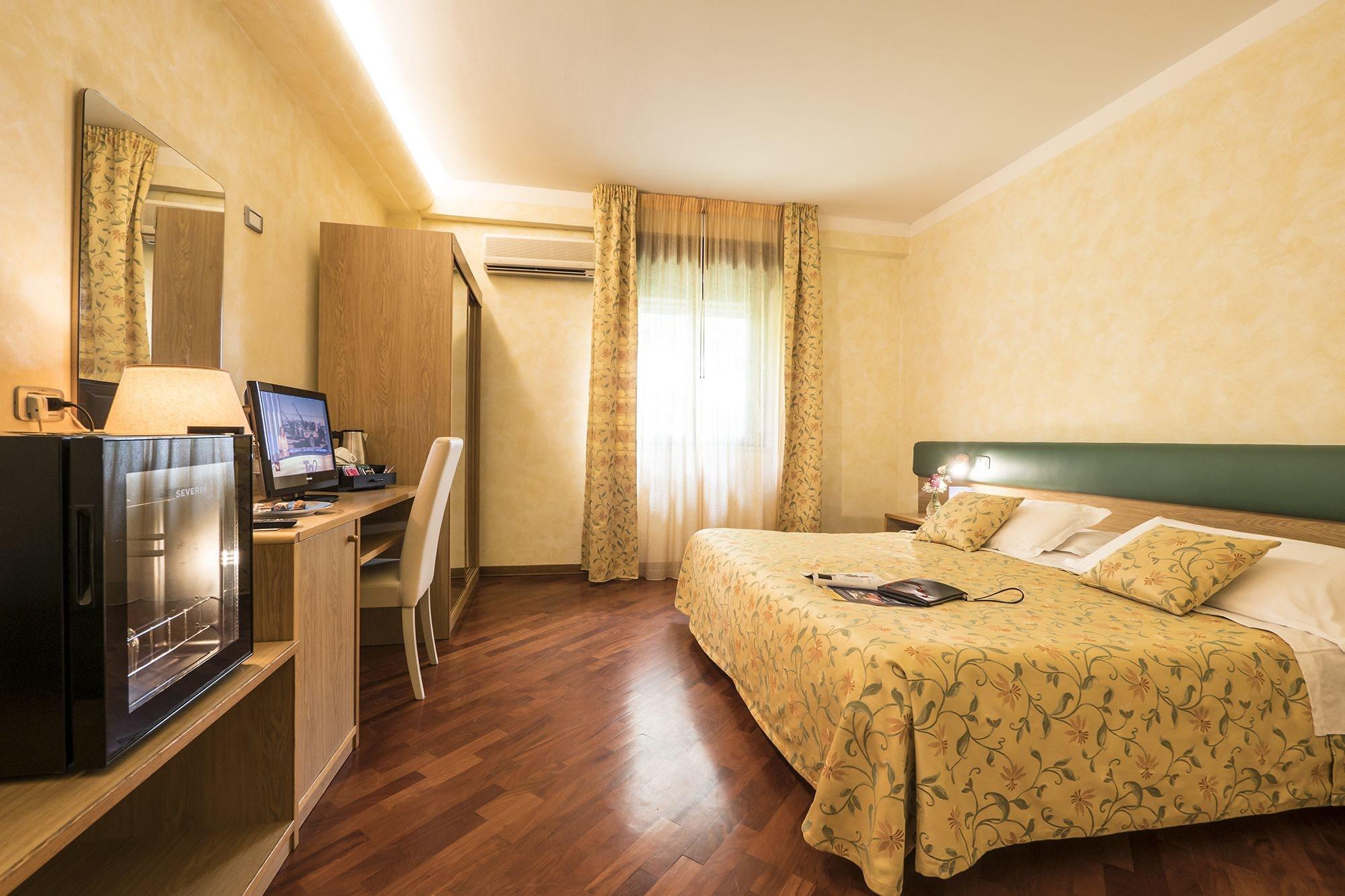 Hotel Vega بيرودجا المظهر الخارجي الصورة