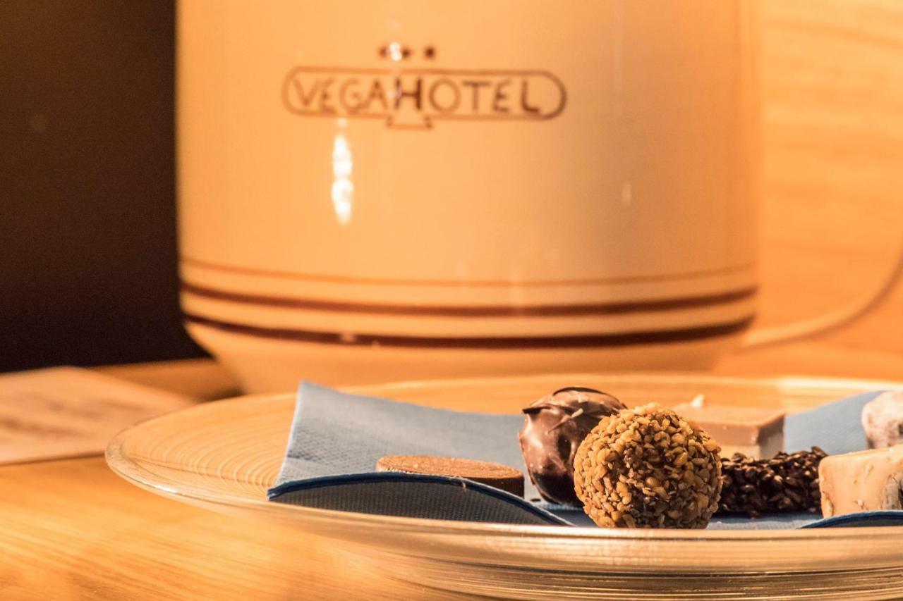Hotel Vega بيرودجا المظهر الخارجي الصورة